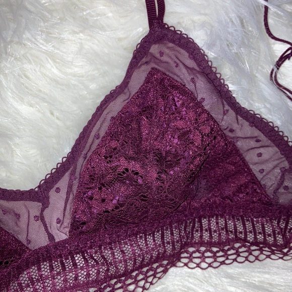 Triangle Bartlette - Picture 2 of 2